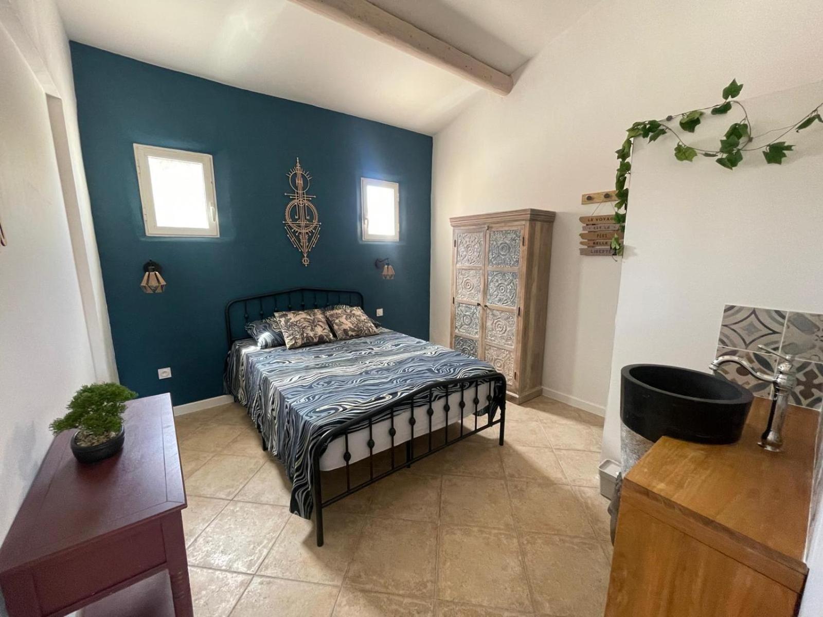 La Casa Bella Aparthotel Gignac-la-Nerthe Екстериор снимка