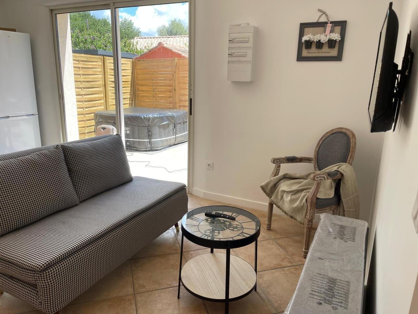 La Casa Bella Aparthotel Gignac-la-Nerthe Екстериор снимка